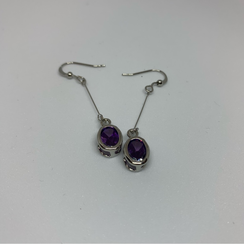 NEW Silver w purple oval rhinestone delicate dangle earrings